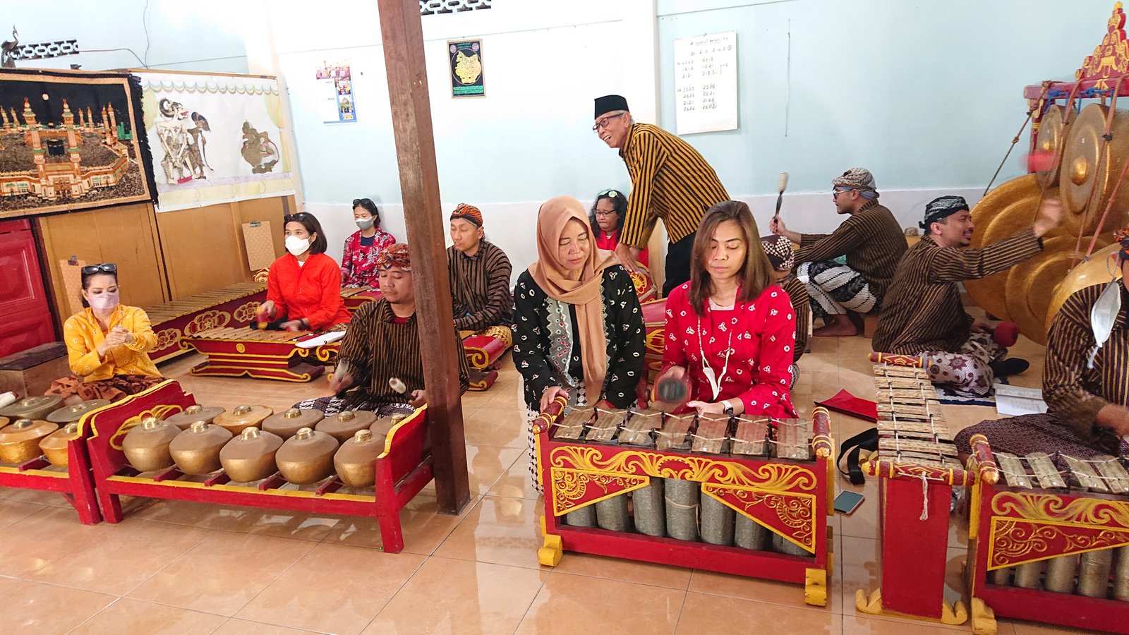 Gamelan / Batik Class